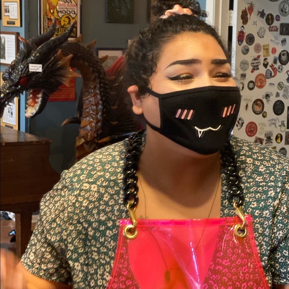 Meet your Posher, Alondra - Picture 3 of 6